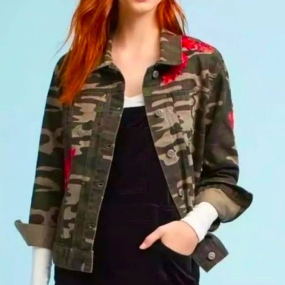NWT anthology pilcro embroidered Camouflage Women's Jacket